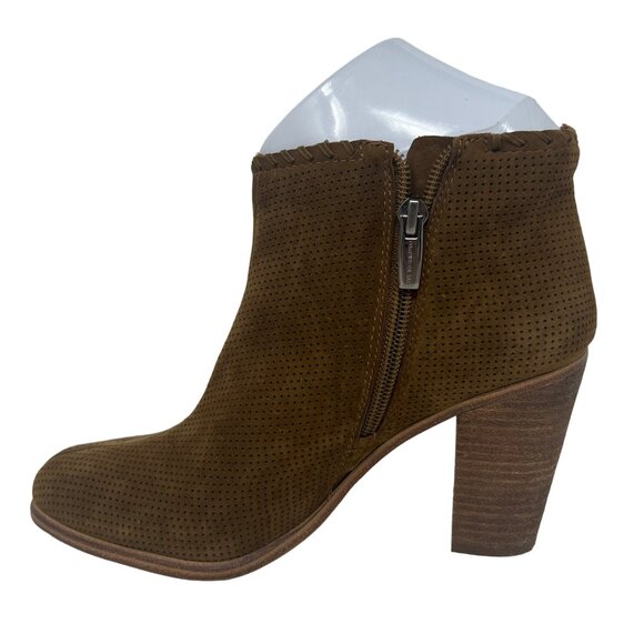 Vince Camuto Fernlee Pumpernickel Perforated Tan Brown Suede Ankle Boots Size 7M - Picture 5 of 8
